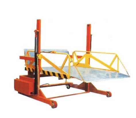 佛山大瀝質(zhì)量可靠三良移動式裝卸平臺-移動式登車橋品牌招商免檢產(chǎn)品值得信賴